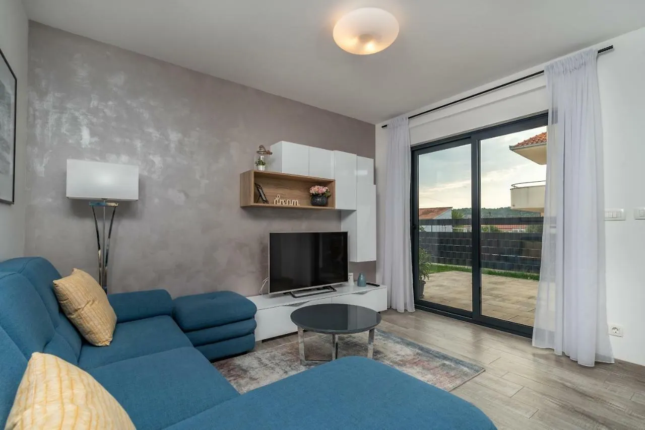 Apartment Ferias Trogir